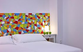 Pil Pil Hostel Bilbao Room photo